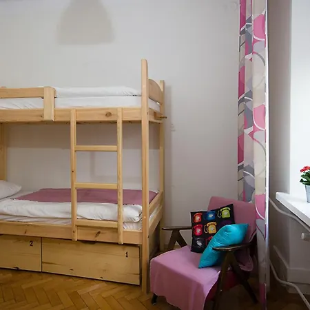 Хостел Helvetia - Private In Center Варшава