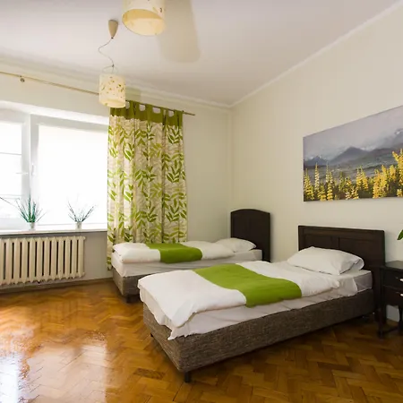 Helvetia Center And Old Town * ワルシャワ