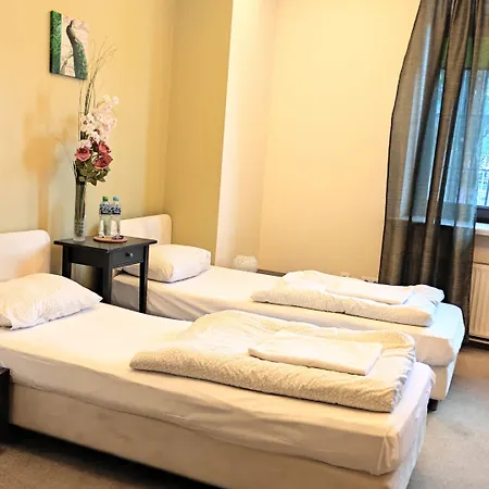 Helvetia Center And Old Town ホステル ワルシャワ