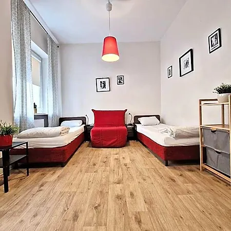 Hostal Helvetia - Private In Center Varsovia