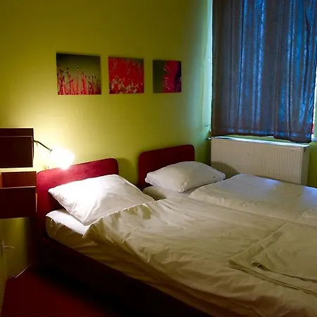 Hostel Helvetia - Private In Center And Old Town *