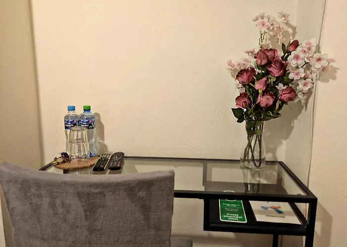 Helvetia Center And Old Town 바르샤바