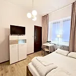 Helvetia - Private In Center ורשה