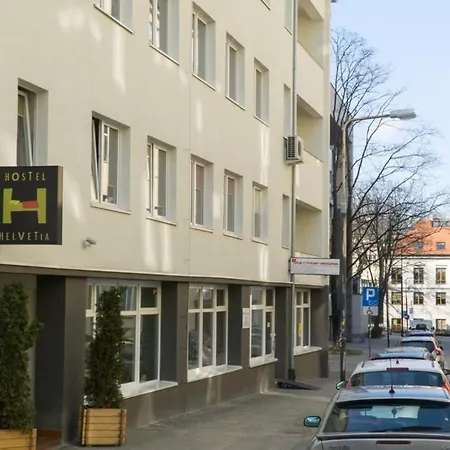 Hostel Helvetia Center And Old Town Varšava