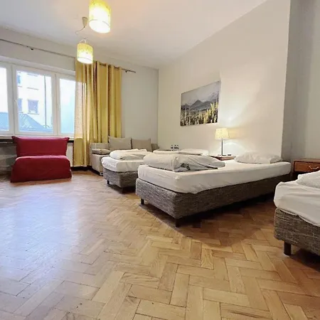 Hostel Helvetia - Private In Center And Old Town *