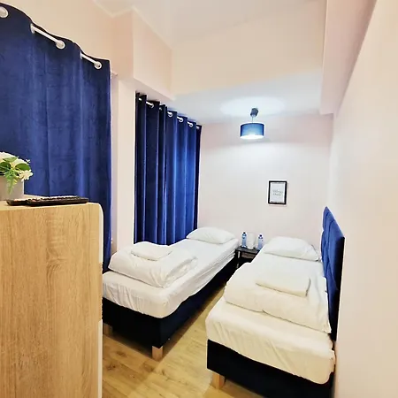 Hostel Helvetia - Private In Center And Old Town Warsaw