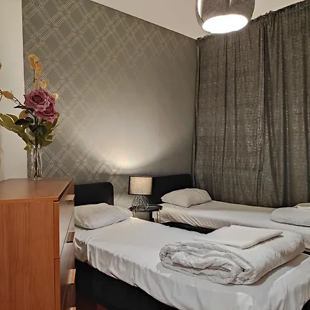 Hostel Helvetia - Private In Center And Old Town