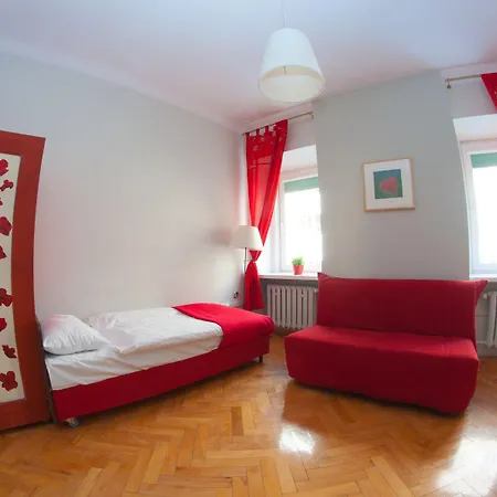 Hostel Helvetia Center And Old Town