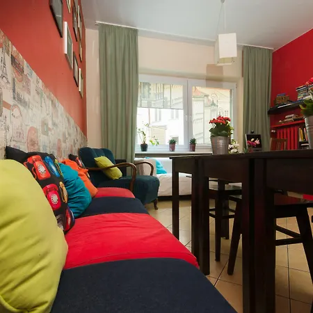 Helvetia Center And Old Town Varšava