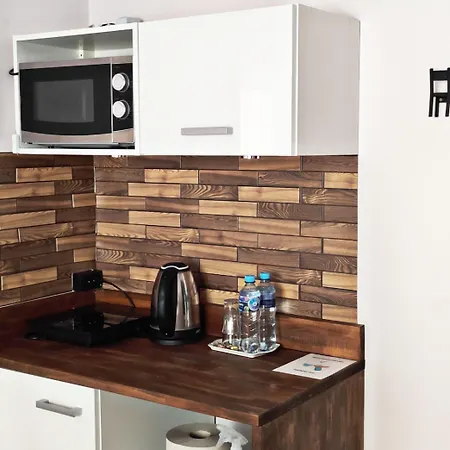 Hostel Helvetia Center And Old Town