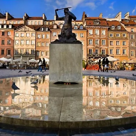 Hostel Helvetia Center And Old Town Varšava