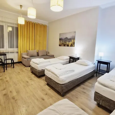 Hostel Helvetia Center And Old Town *